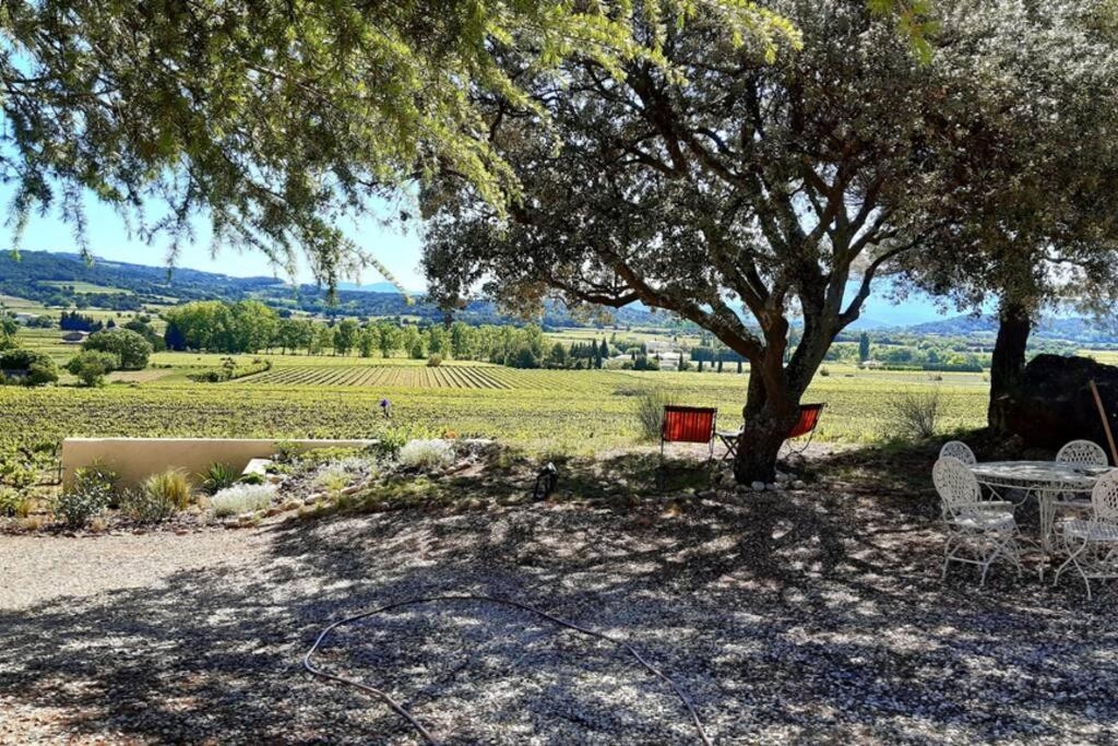 Le Clos Des Pins, Vue Mont Ventoux Roaix Exterior foto